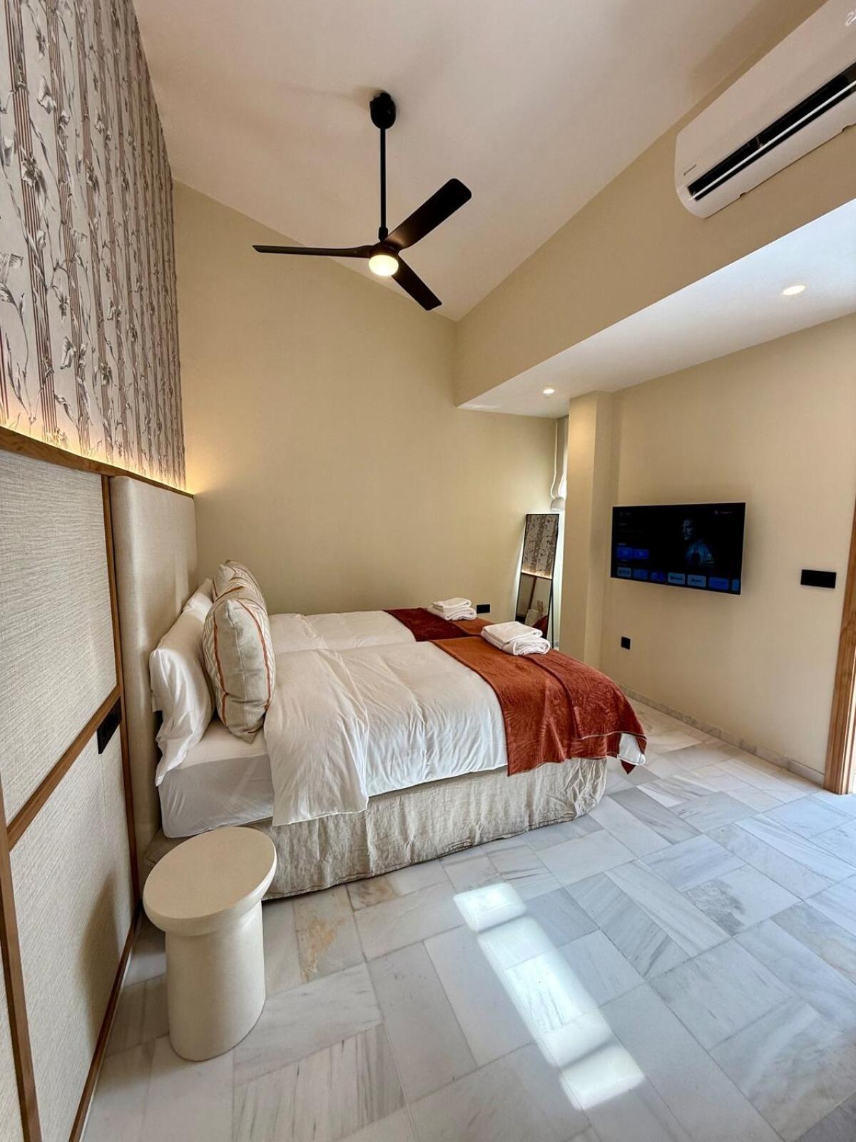 T19 Luxury 5br Private Terrace