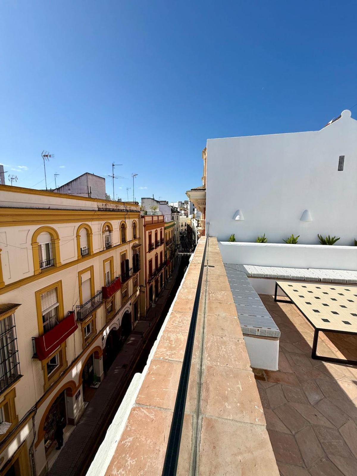 T19 Luxury 5br Private Terrace