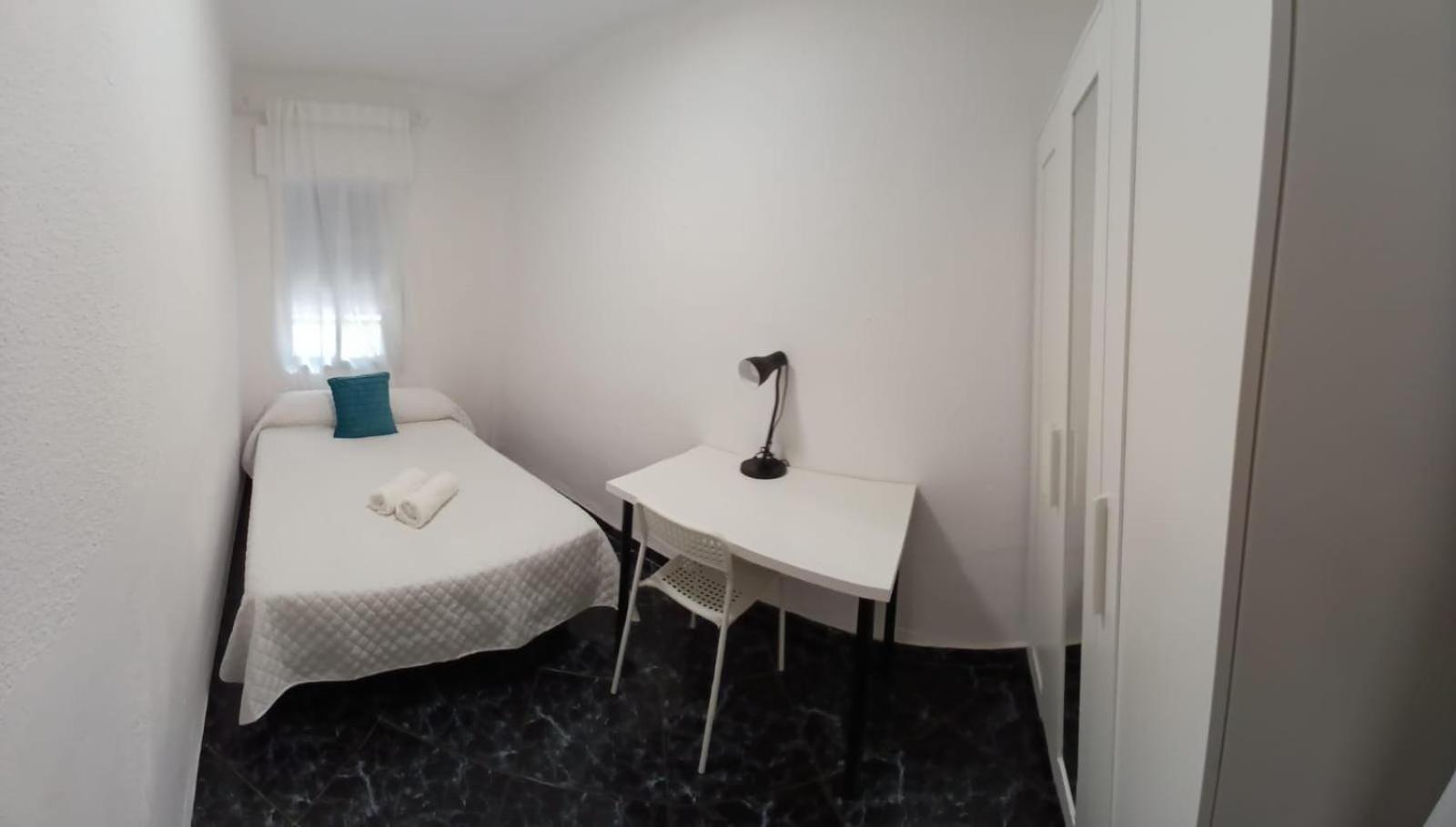 Budget And Lovely Macarena Apartamento *