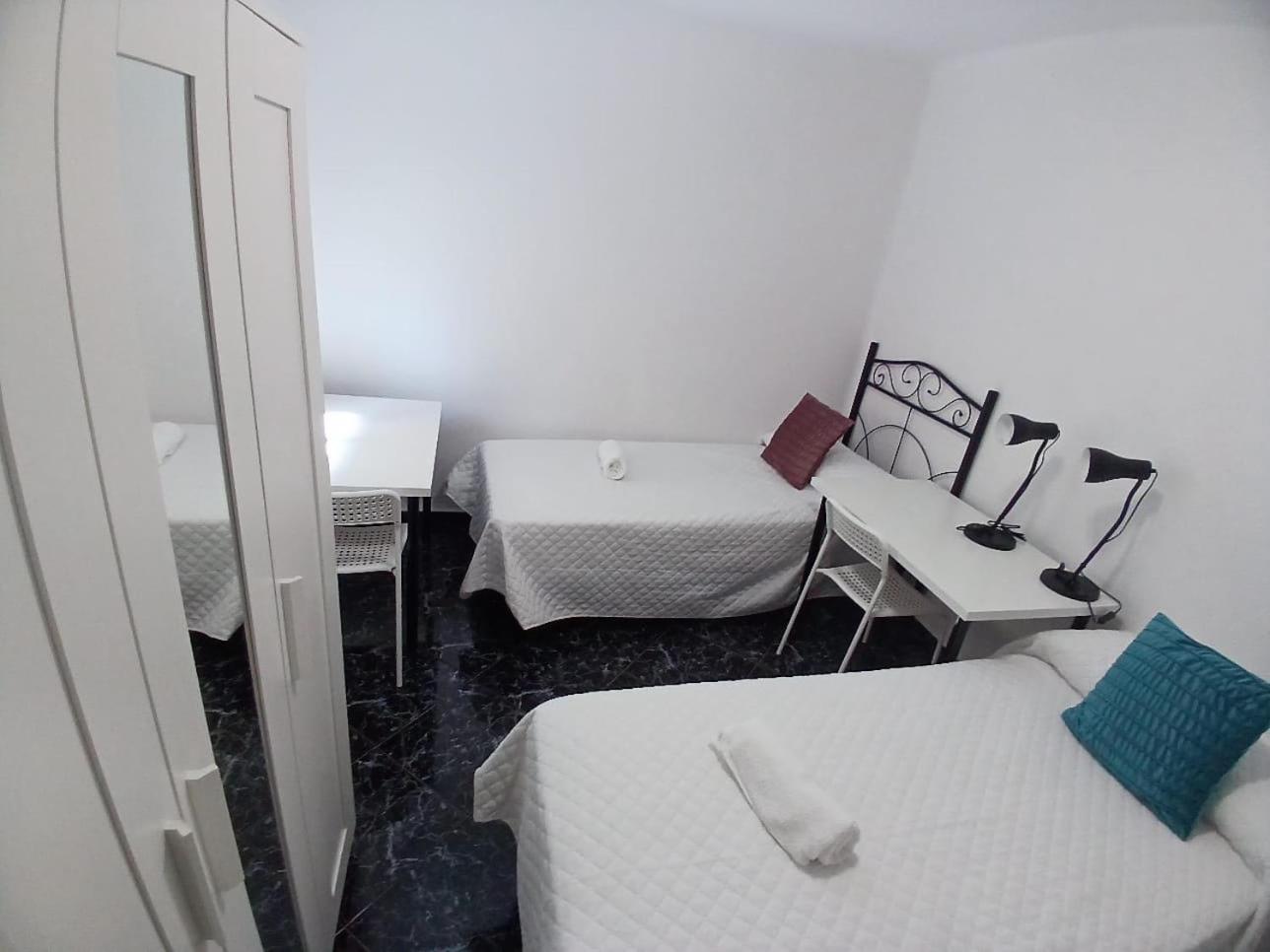 Budget And Lovely Macarena Apartamento