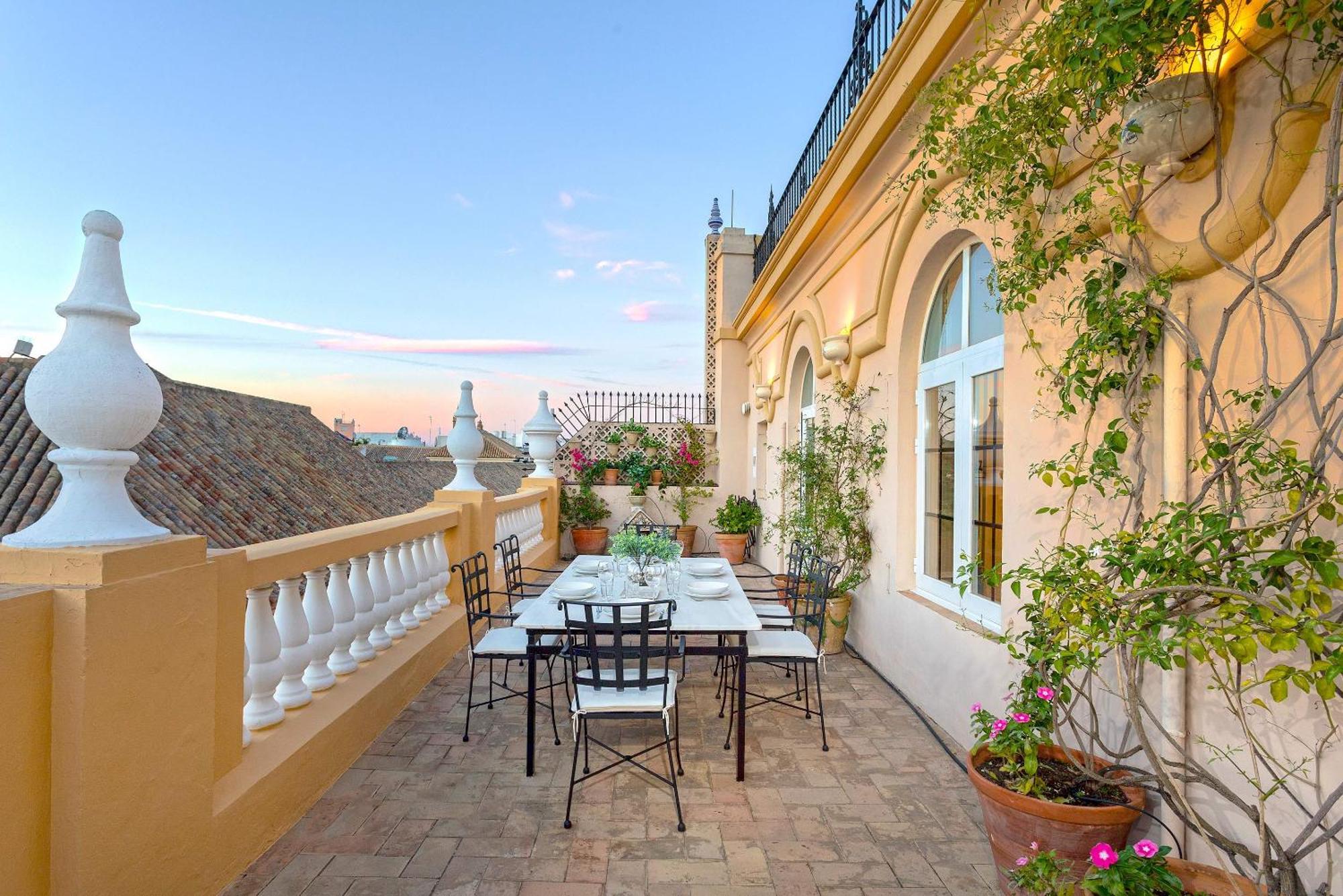 Apartment Genteel Virgen De Reyes *