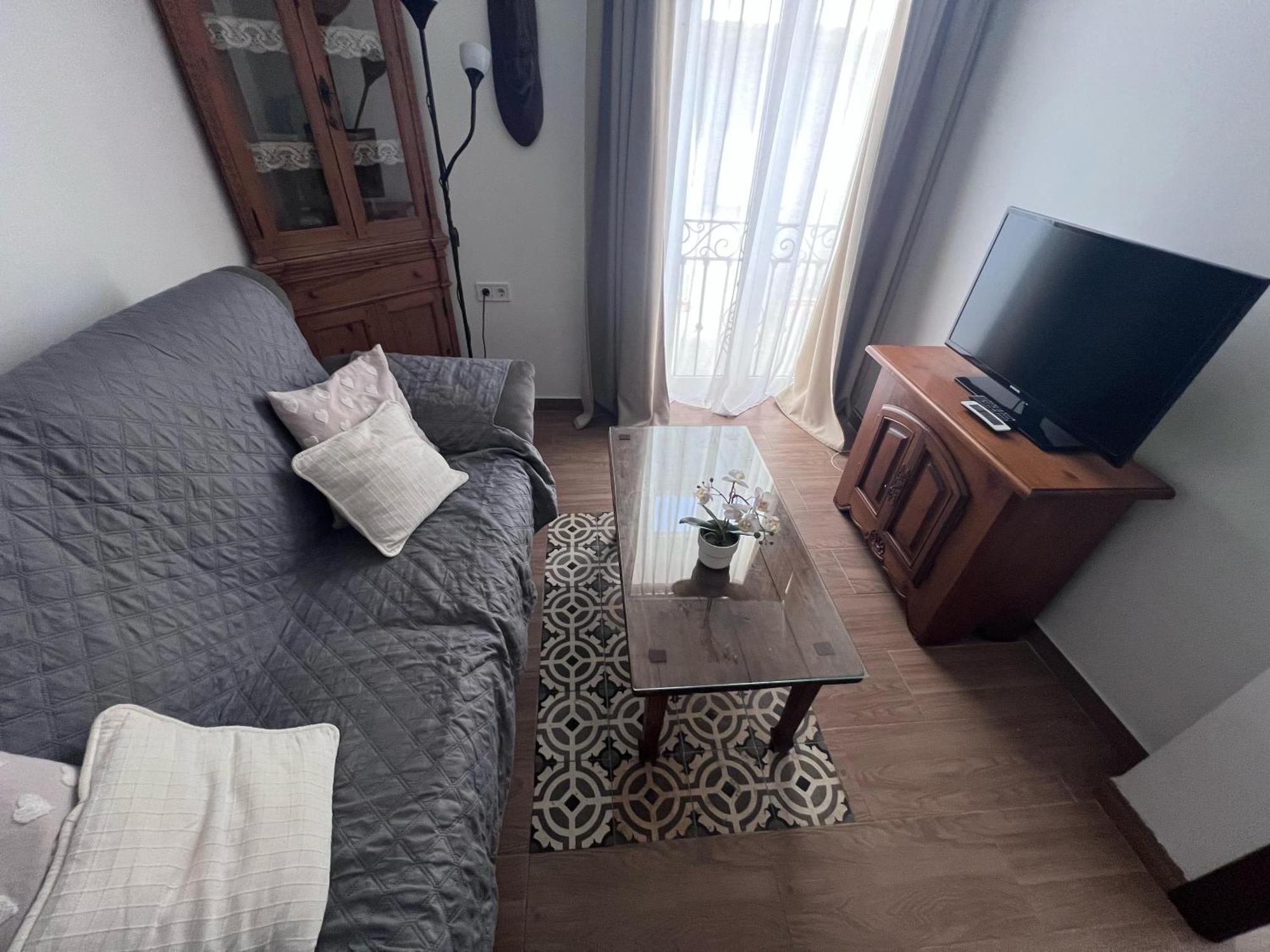 Triana Apartment *