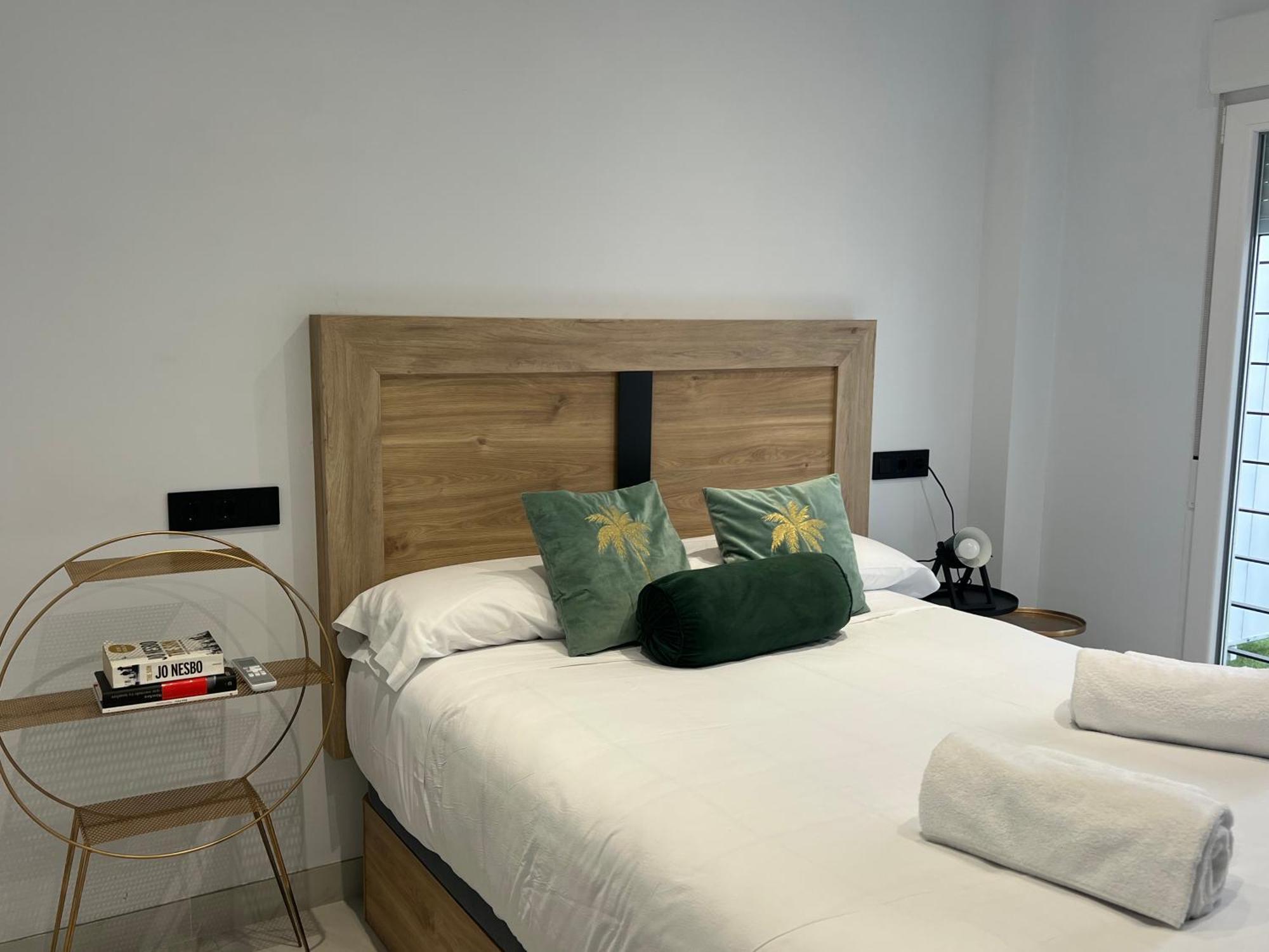 Unika Homes Nervion & Terrace Apartment
