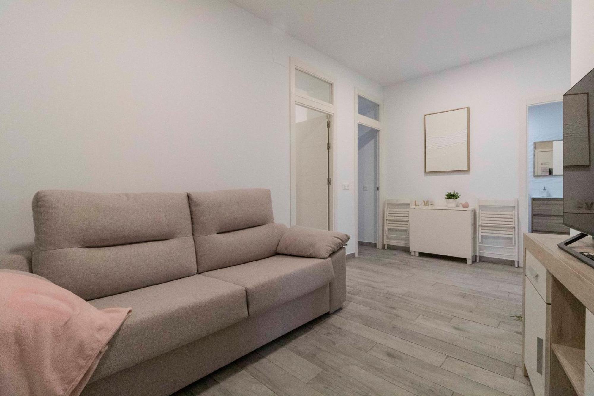 Apartment Piso Reformado Next To Santa Justa Y Aeropuerto *