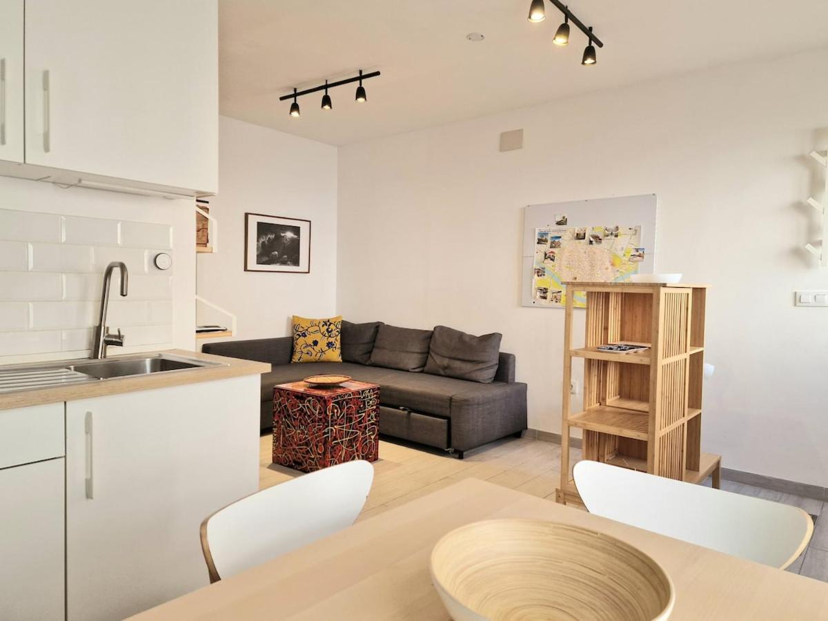 2-bedroom In Downtown Dionisio Apartment Seville