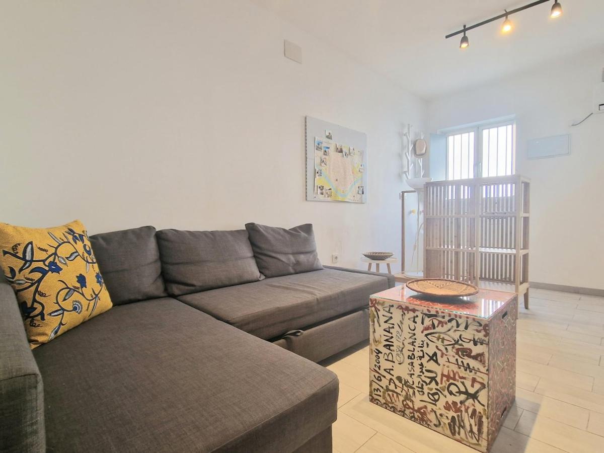 2-bedroom In Downtown Dionisio Apartment Seville