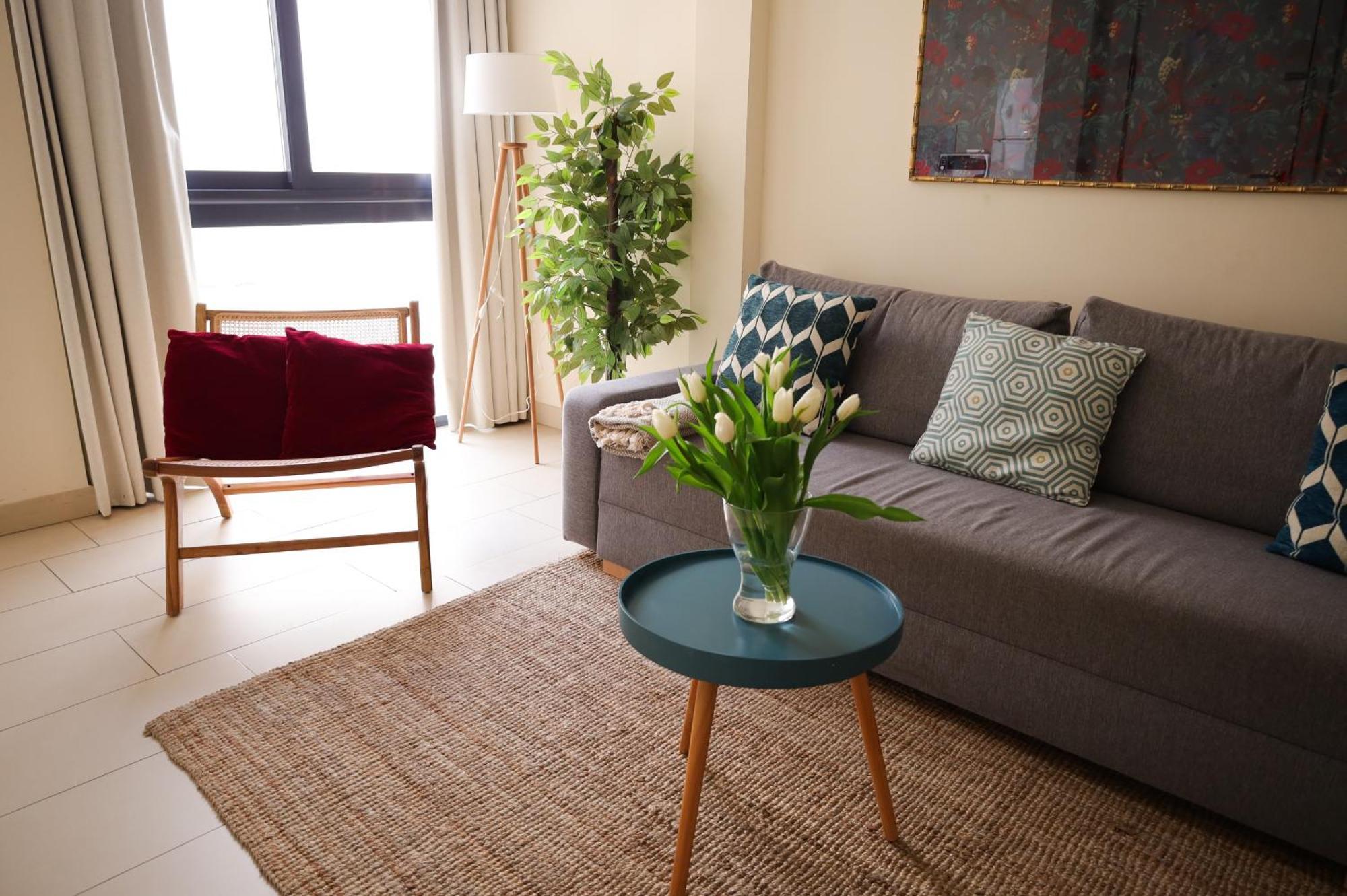 Guzman El Bueno Apartment