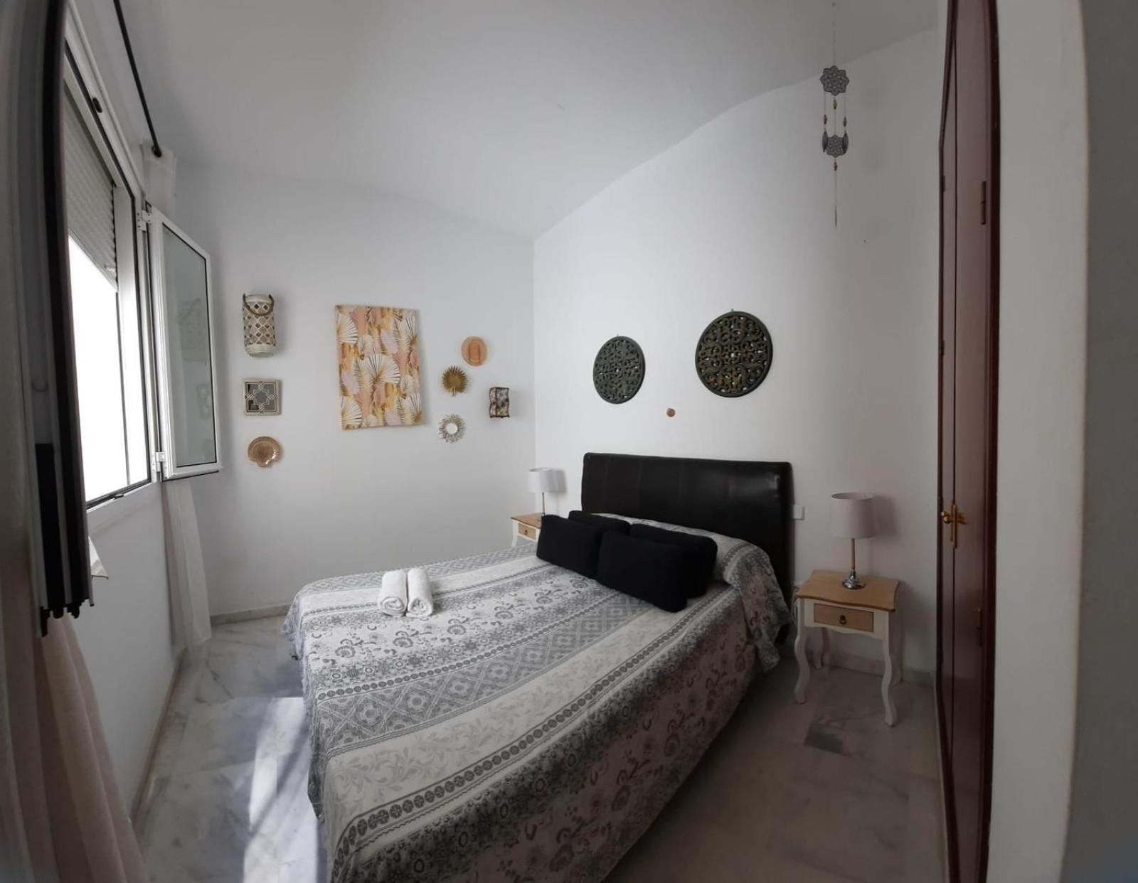 Apartment Budget And Lovely Setas Seville