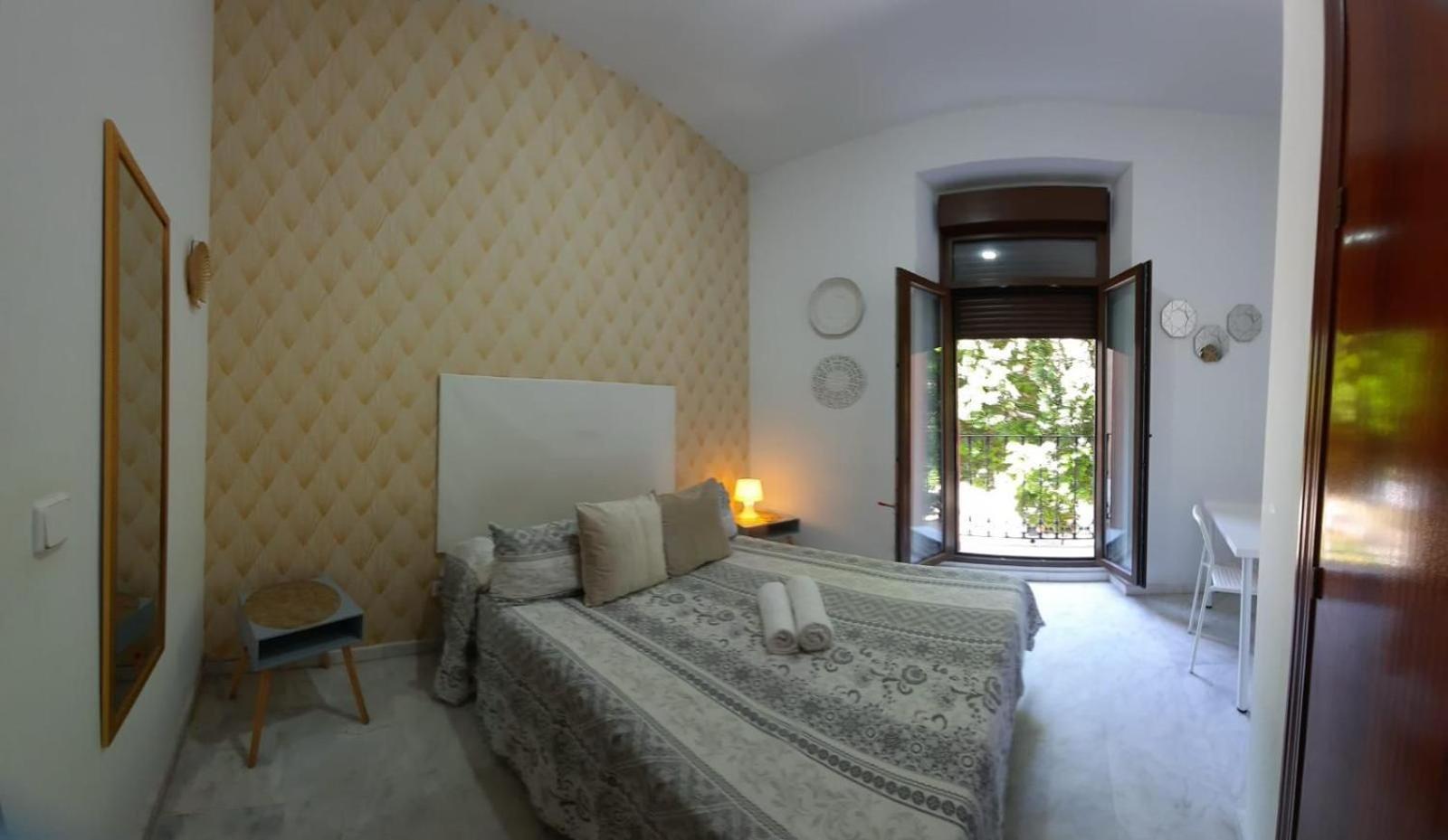 Apartment Budget And Lovely Setas