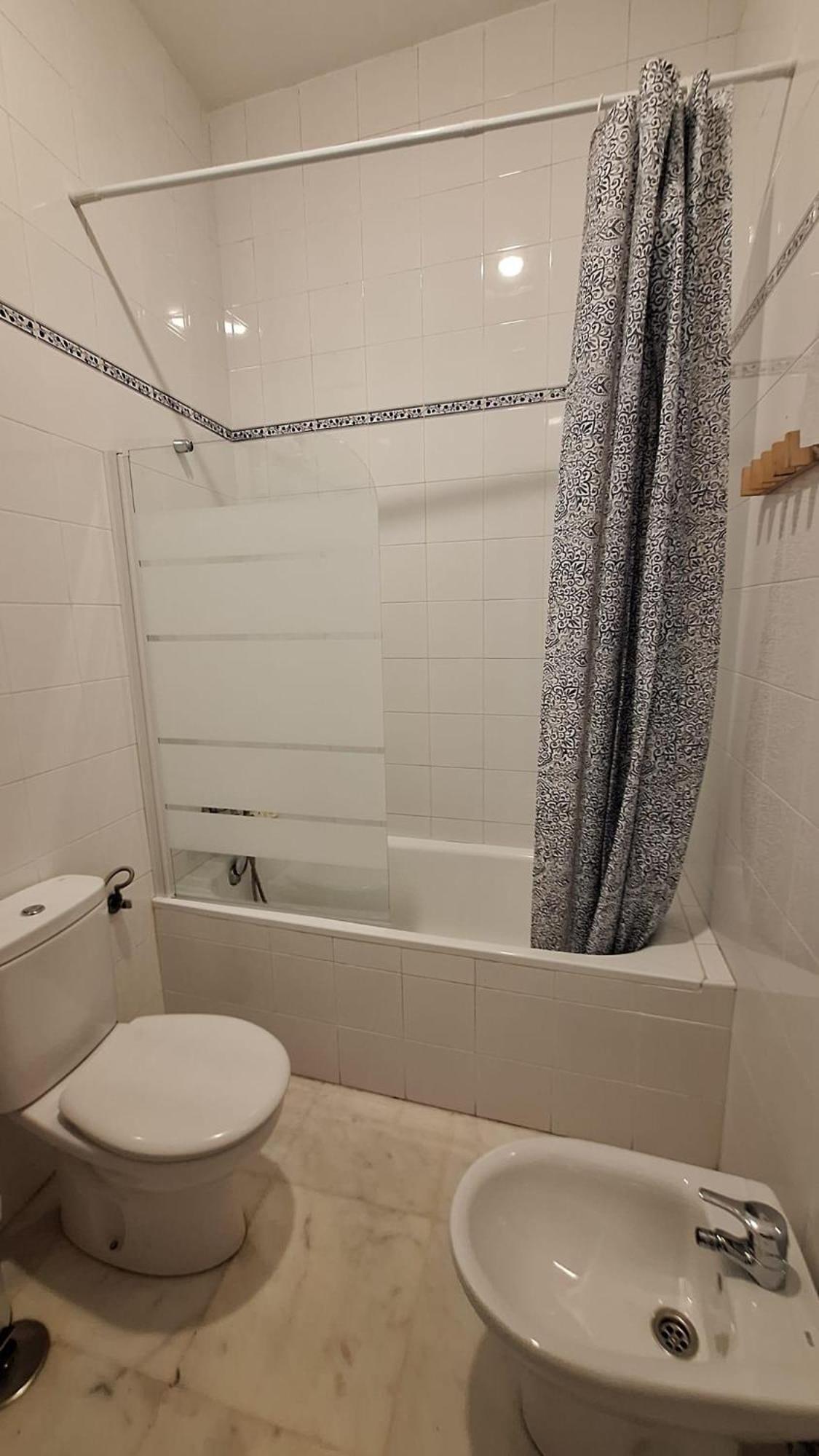 Apartment Budget And Lovely Setas