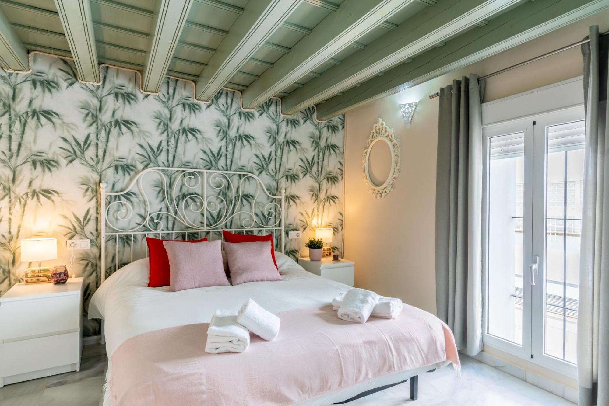 Edomus San Jacinto Apartment Seville