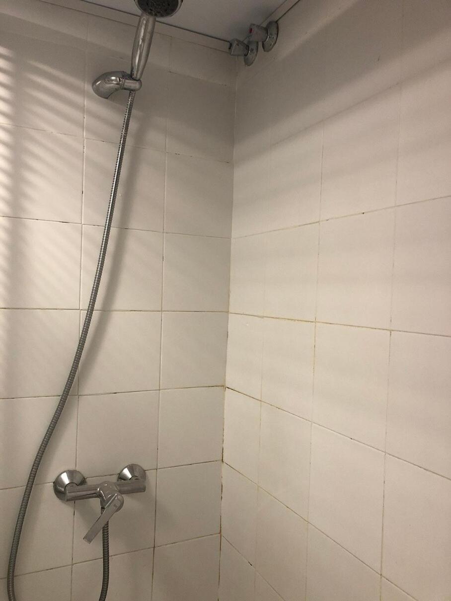 Urban Chic 1 Bedroom Elevator, Ac, Wifi, Calm Apartment *