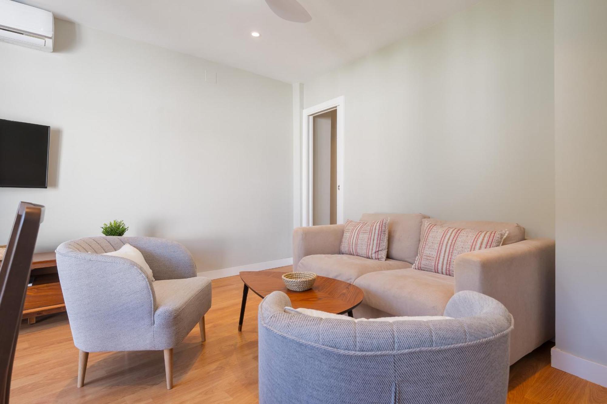 With Views -santa Isabel Square- 2bd1bth Seville