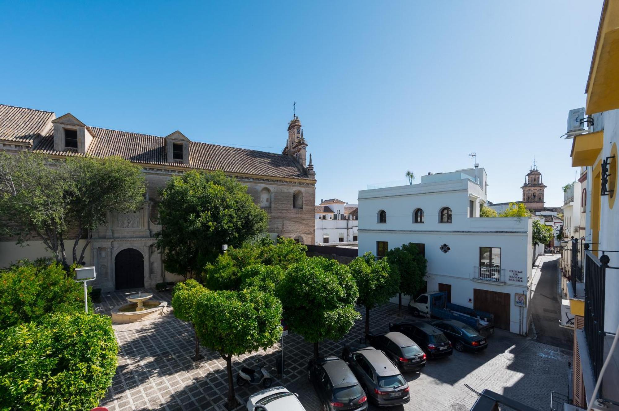 With Views -santa Isabel Square- 2bd1bth Apartment Seville