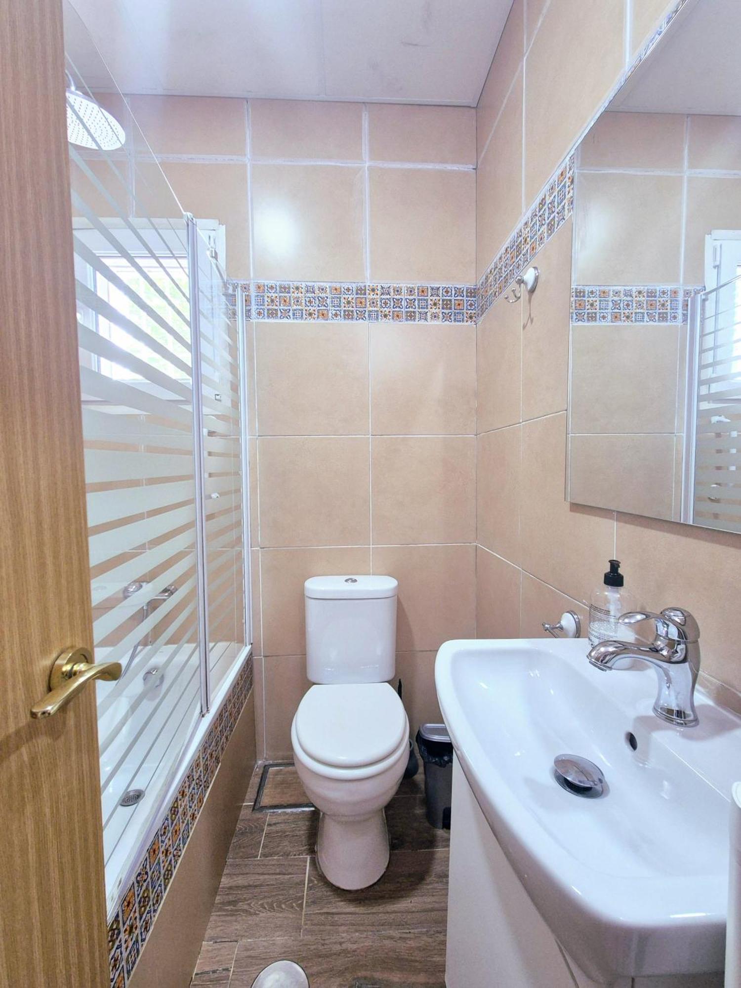 Enjoy Familia Apartment Seville