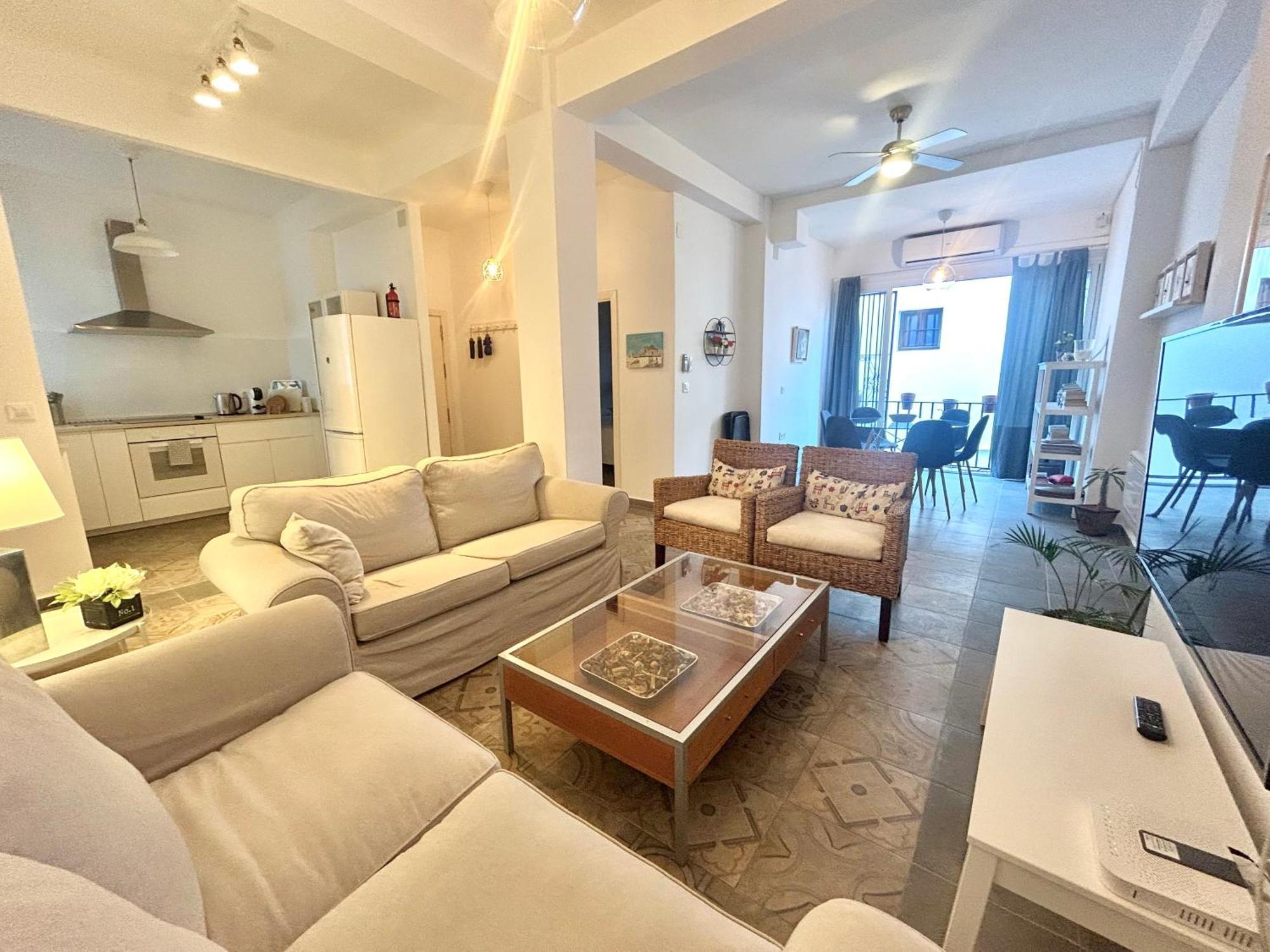 Acogedor 8pax 4bdr 2bth - Cozyhomesevilla1 Apartment