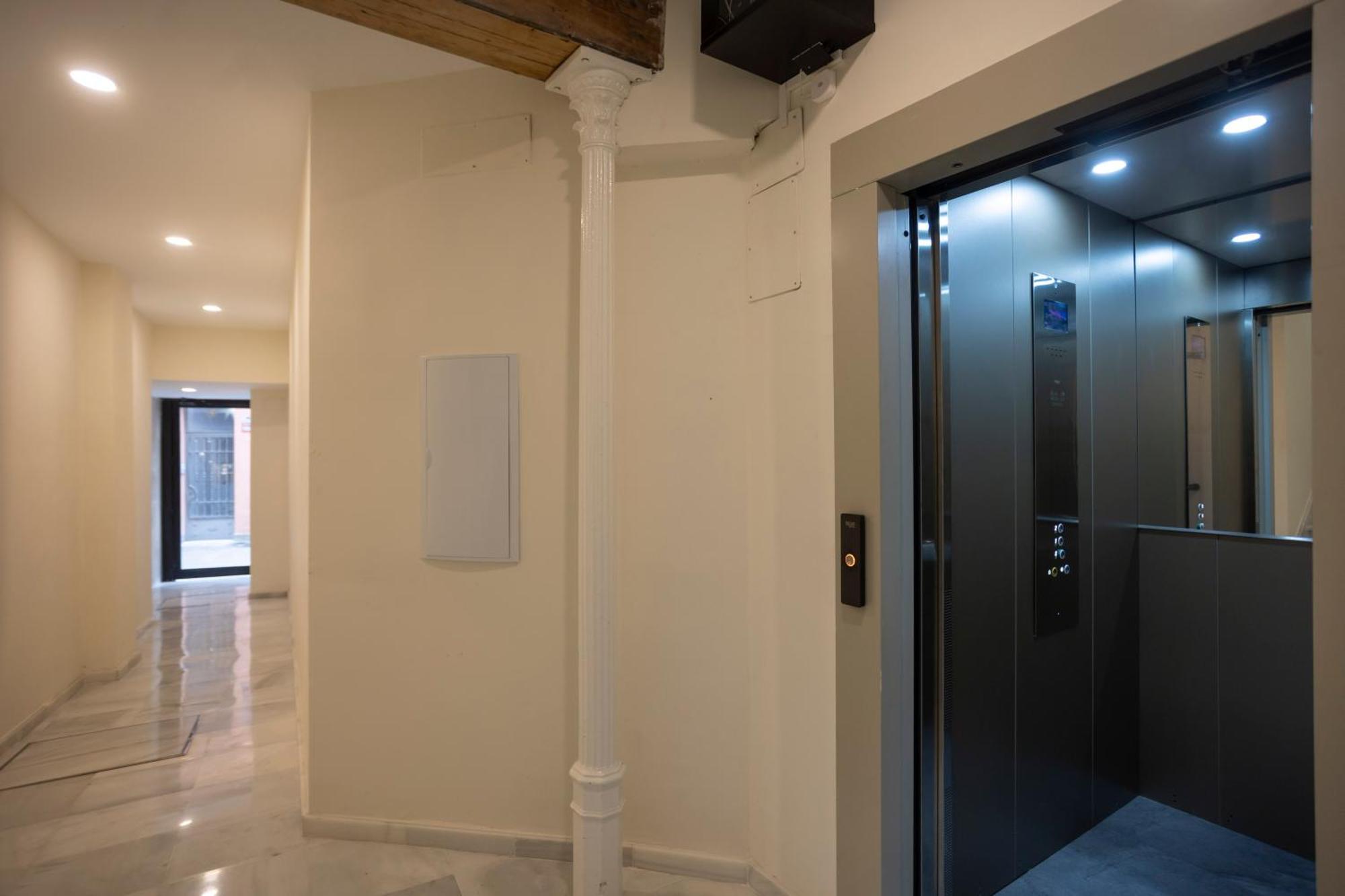Wonderful In Oldtown Apartment Seville