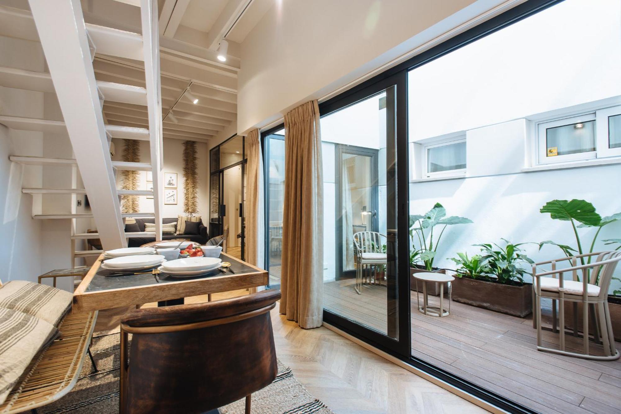 Apartment R26 *
