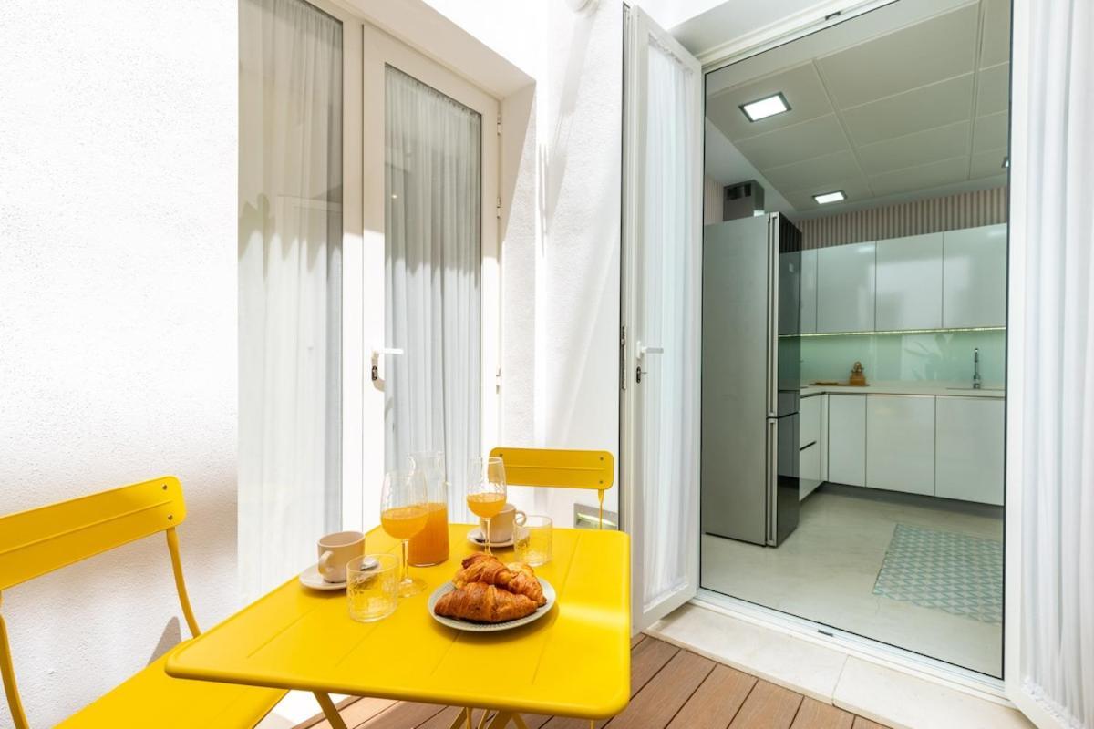 Tbajo Familiar Centro Apartment Seville