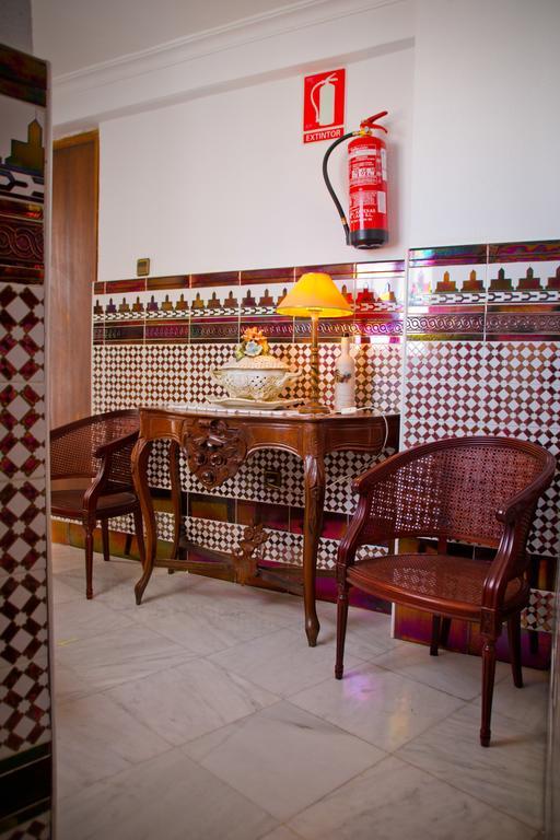 La Muralla Guest house *