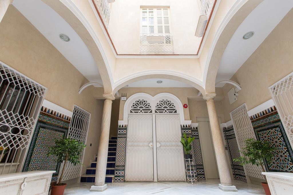 Plaza Nueva Apartment *