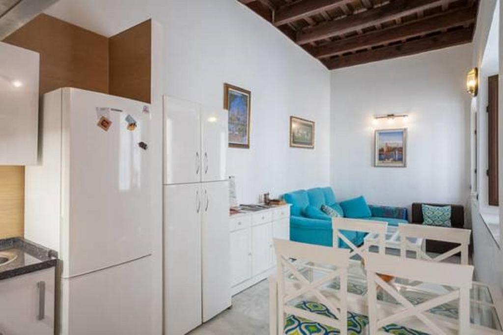 Apartment Sevilla Bustos Tavera Vft Seville
