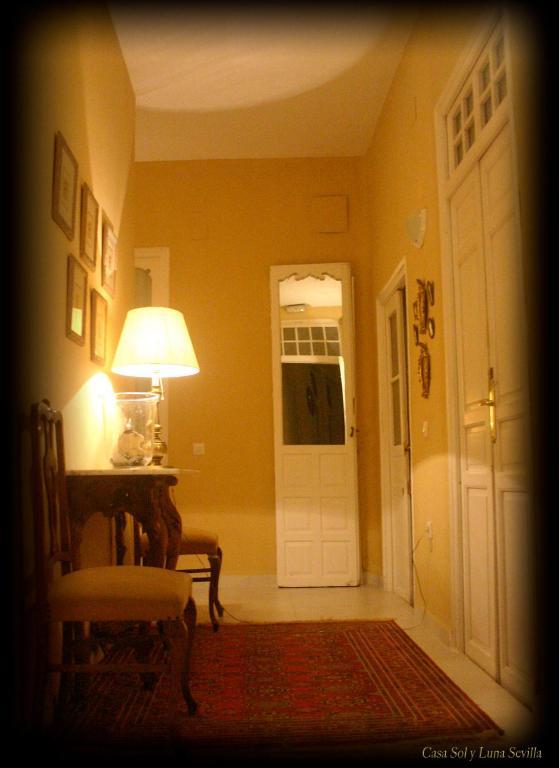Guest house Hostal-casa Sol Y Luna Seville