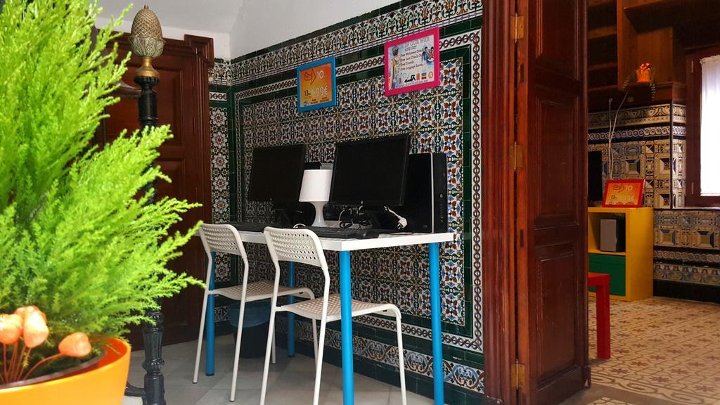 Hostel Arc House (adults Only)