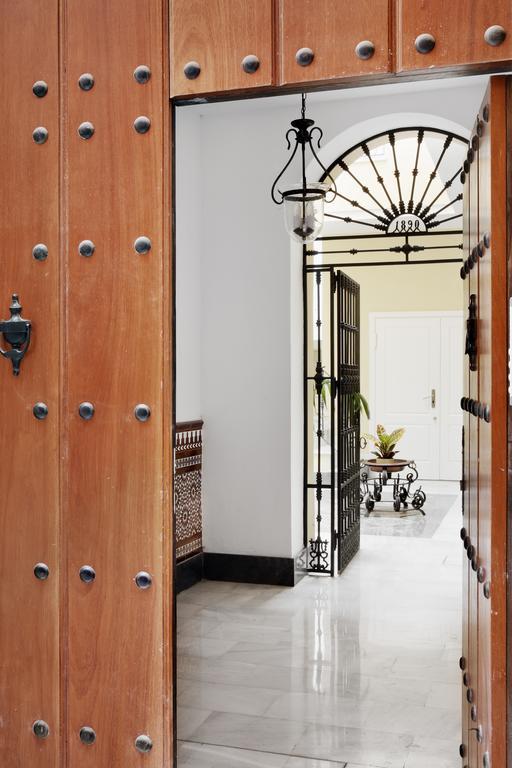 Mariscal Apartment Seville