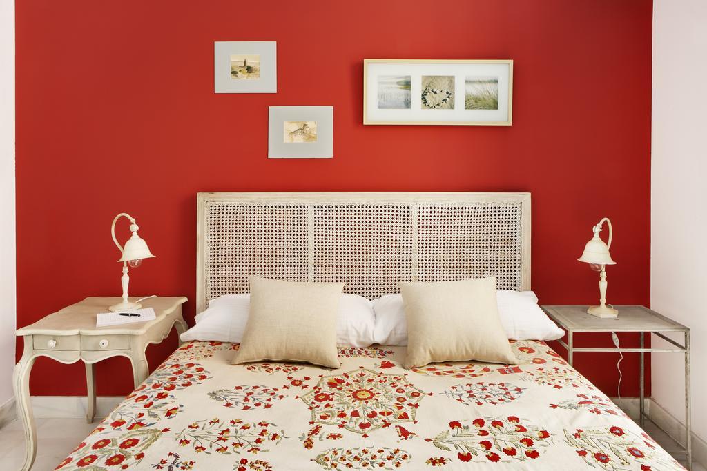 Mariscal Apartment Seville