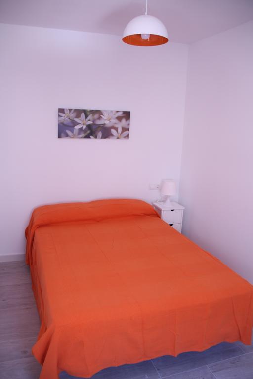 Orange Triana Centro Apartment Seville