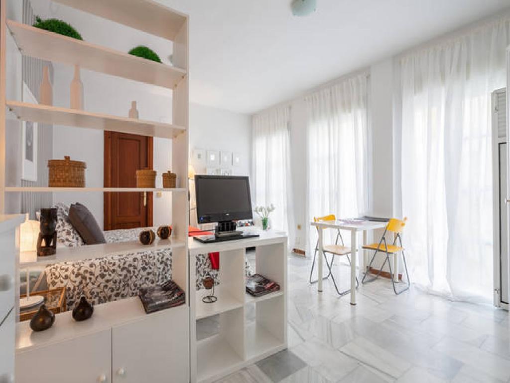 Apartamento Alhondiga Apartment Seville