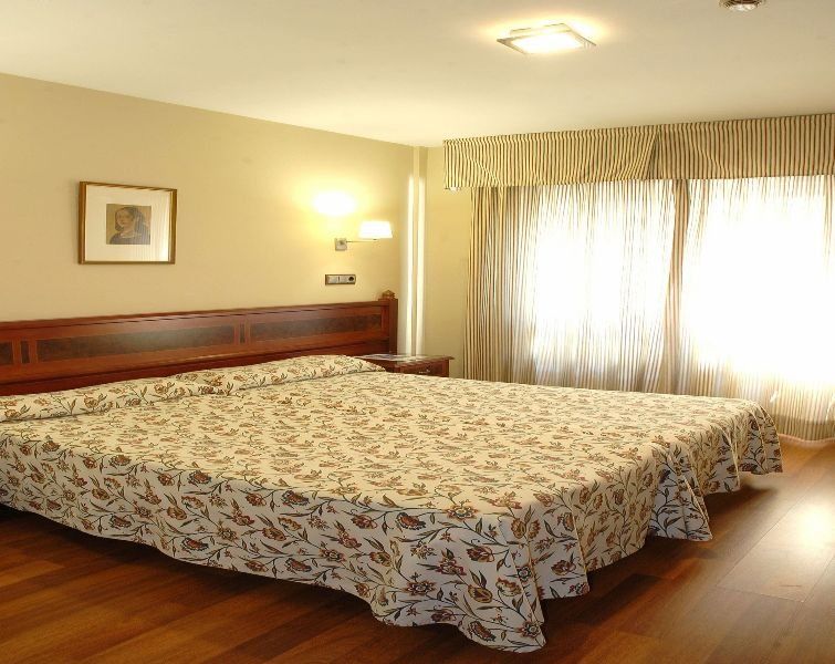 Reyes Catolicos Hotel Seville