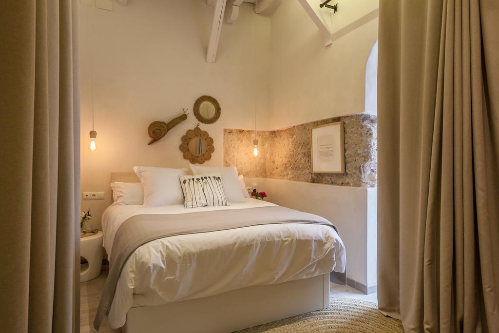 Tomas Ibarra Pool & Luxury Apartment Seville