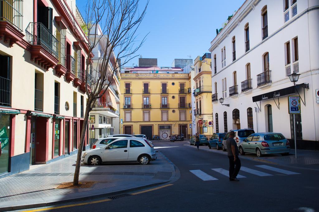 Puerta Del Arenal Ii Apartment Seville