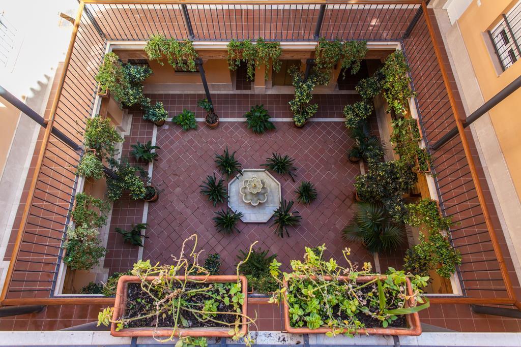 Bedouin Chic Rooftop - Space Maison Apartment Seville