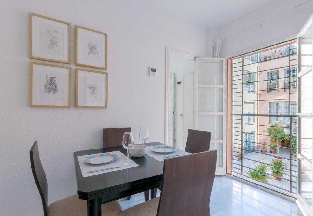 Aparbel Encarnacion - Jeronimo Hernandez Apartment Seville