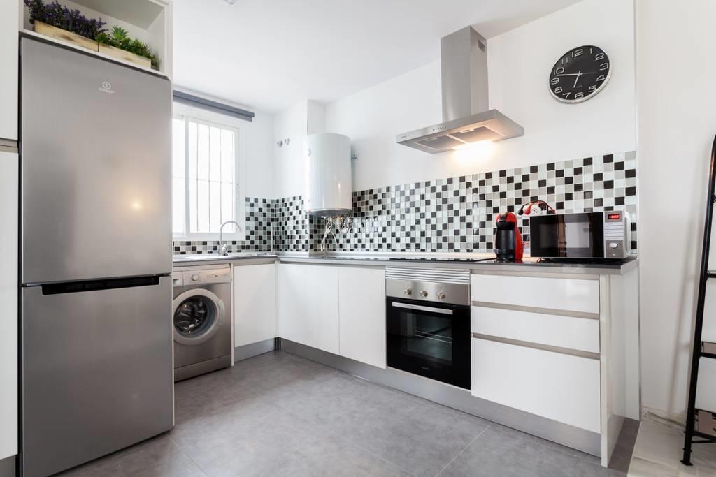 Triana Bridge Apartment