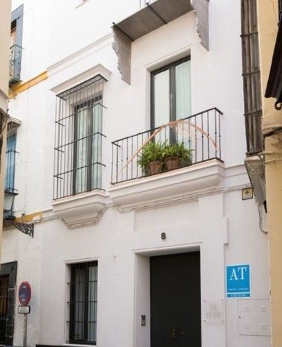 Apartment Center *