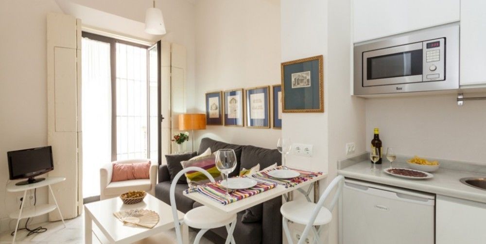 Center Apartment *