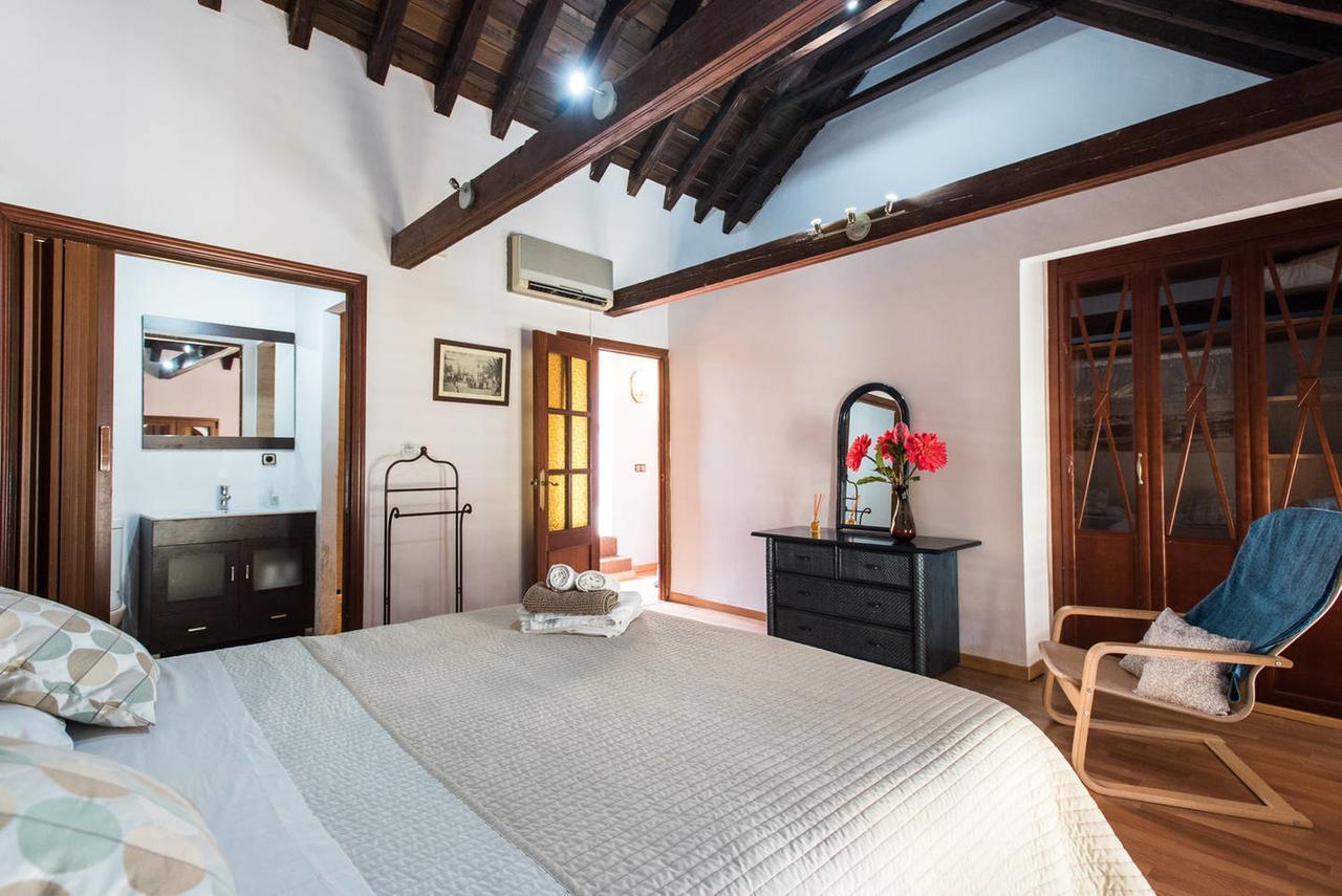 The Bell Ringer House * Seville