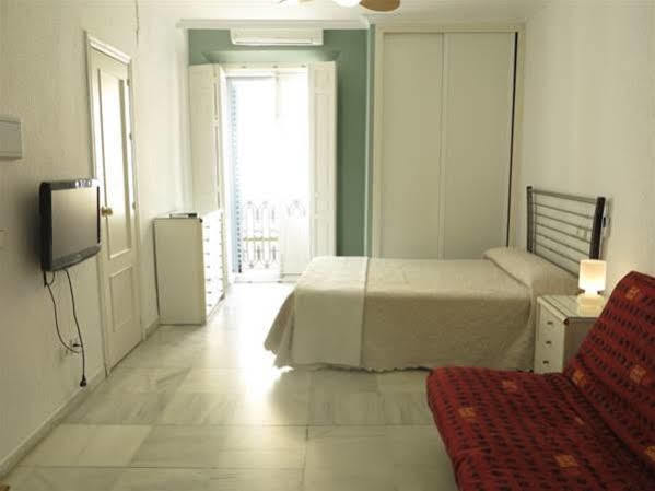 Angeles Apartment Seville