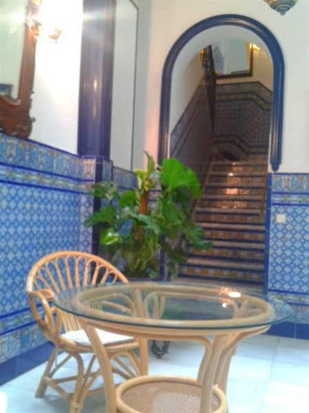 Angeles Apartment Seville