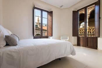 Q&q Cathedral 3* Seville