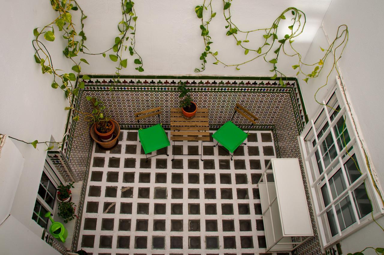 Guest house La Muralla Seville