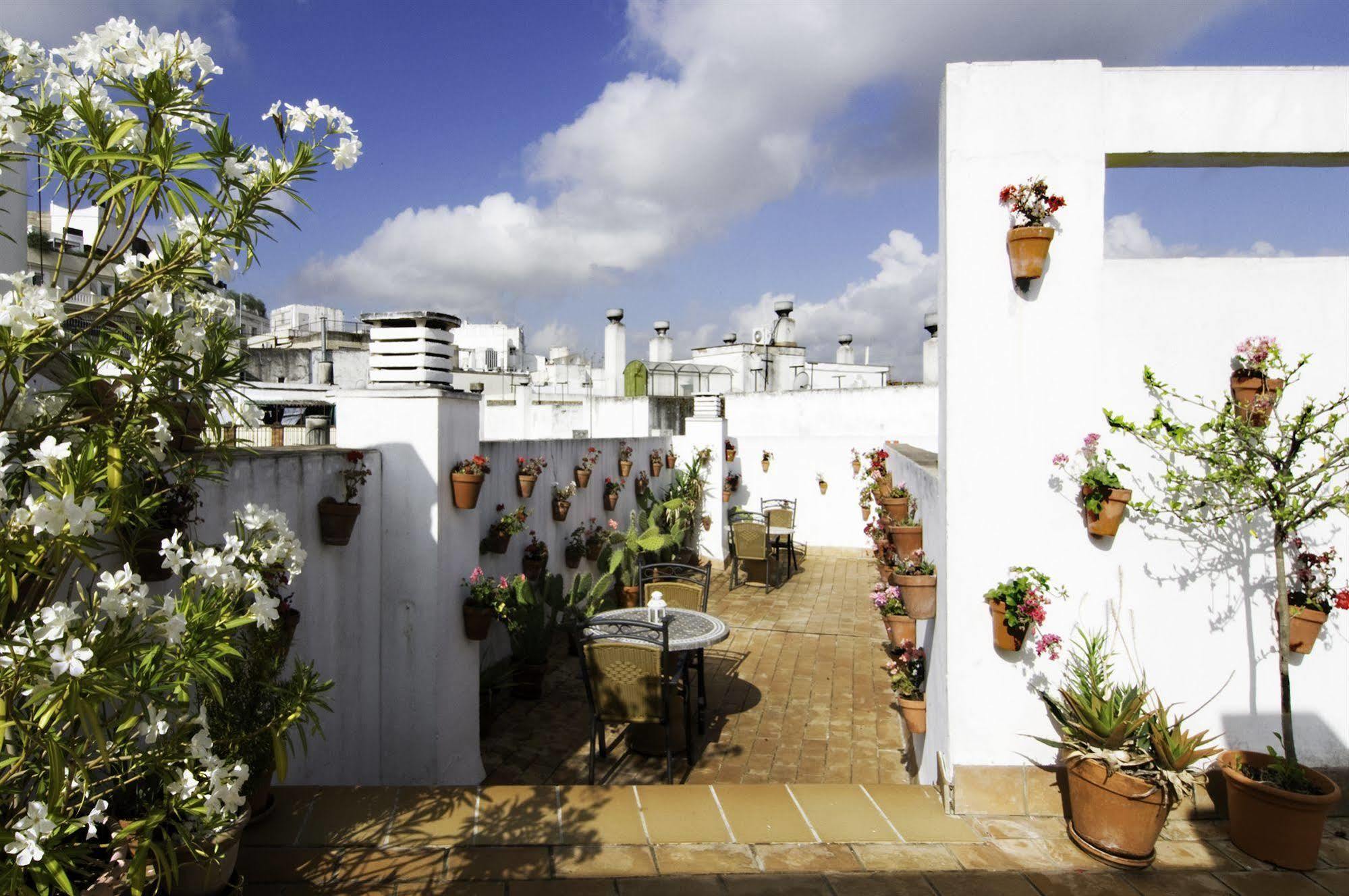 Un Patio Al Sur Hotel 2*