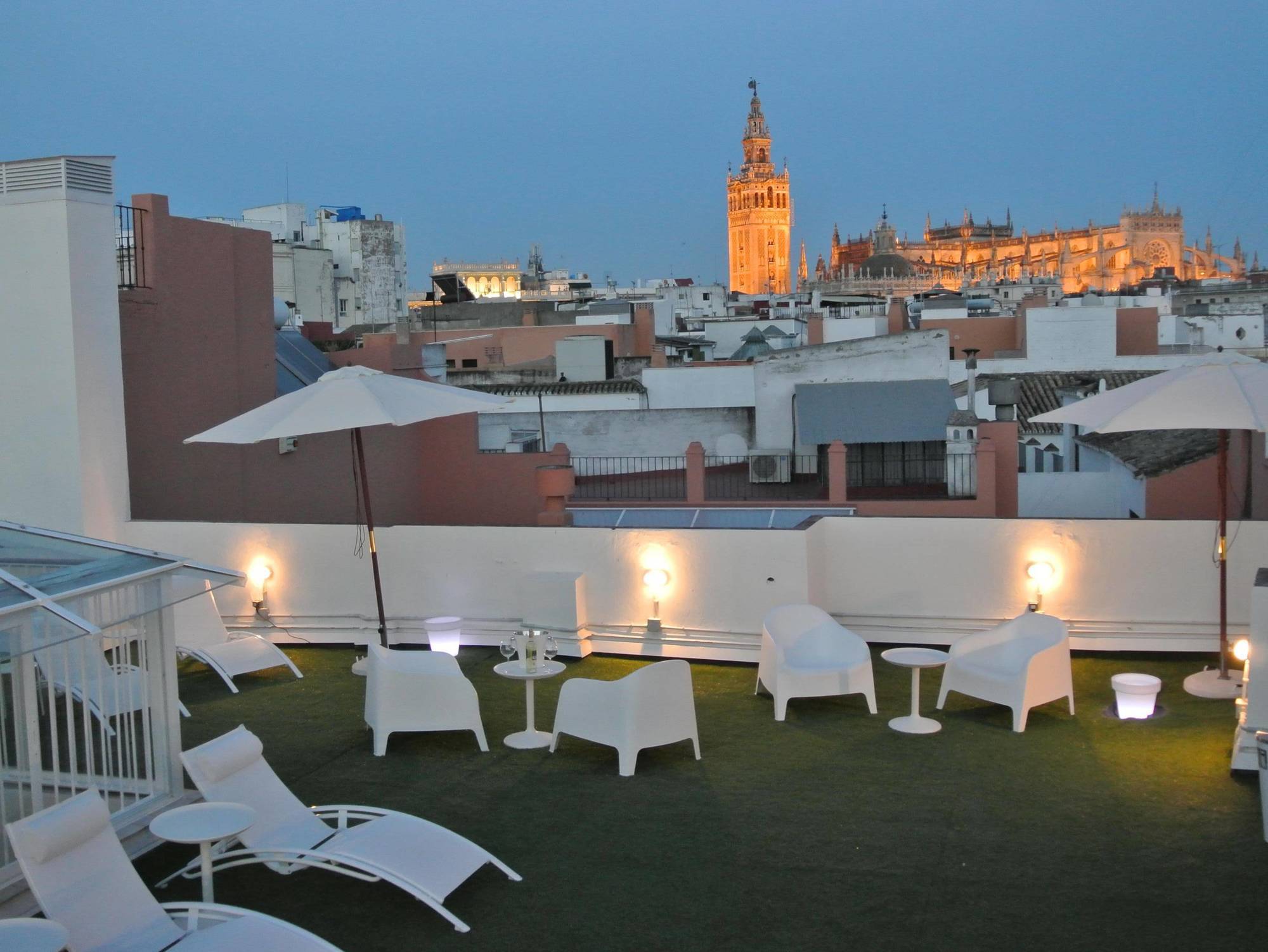 Plaza *