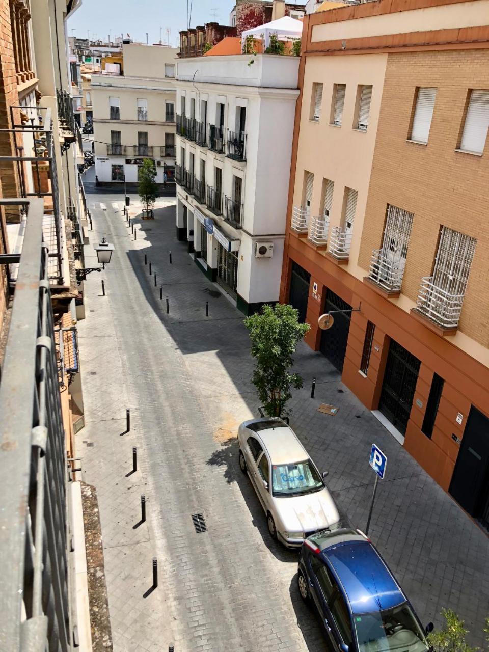 Serva La Bari Seville
