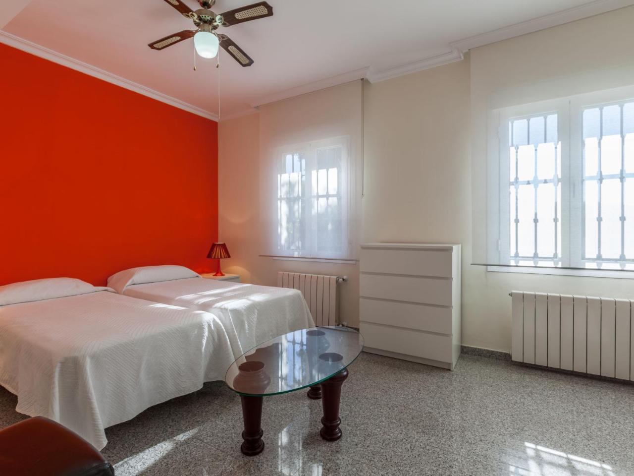 Holiday home Holiday Nervion: Ciudad Jardin