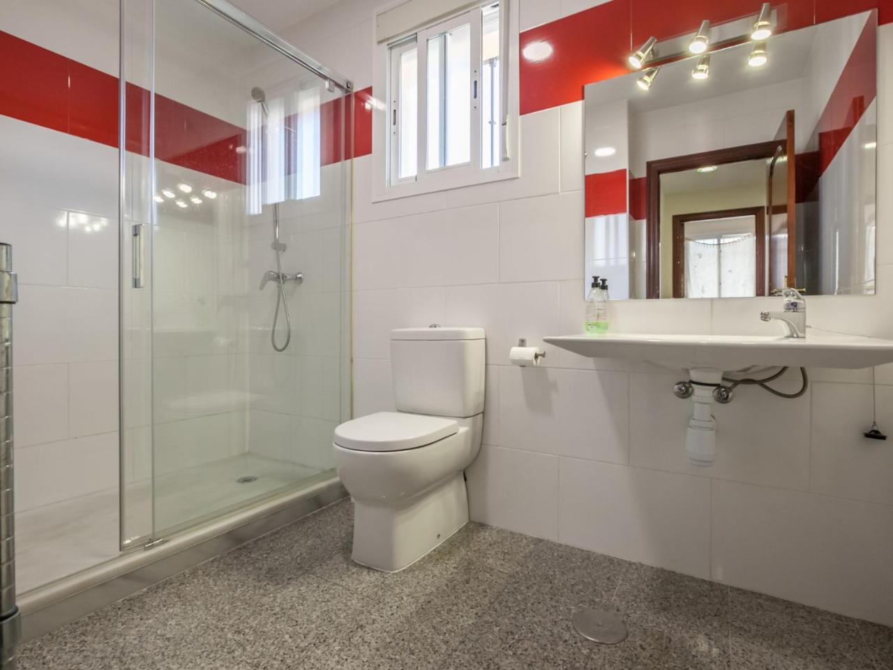 Holiday home Holiday Nervion: Ciudad Jardin